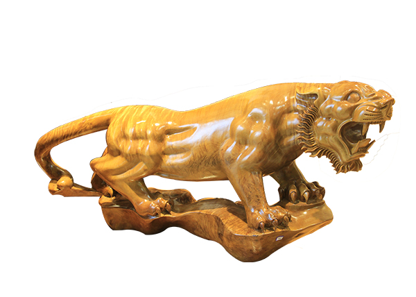 金丝楠木工艺品-虎啸山河