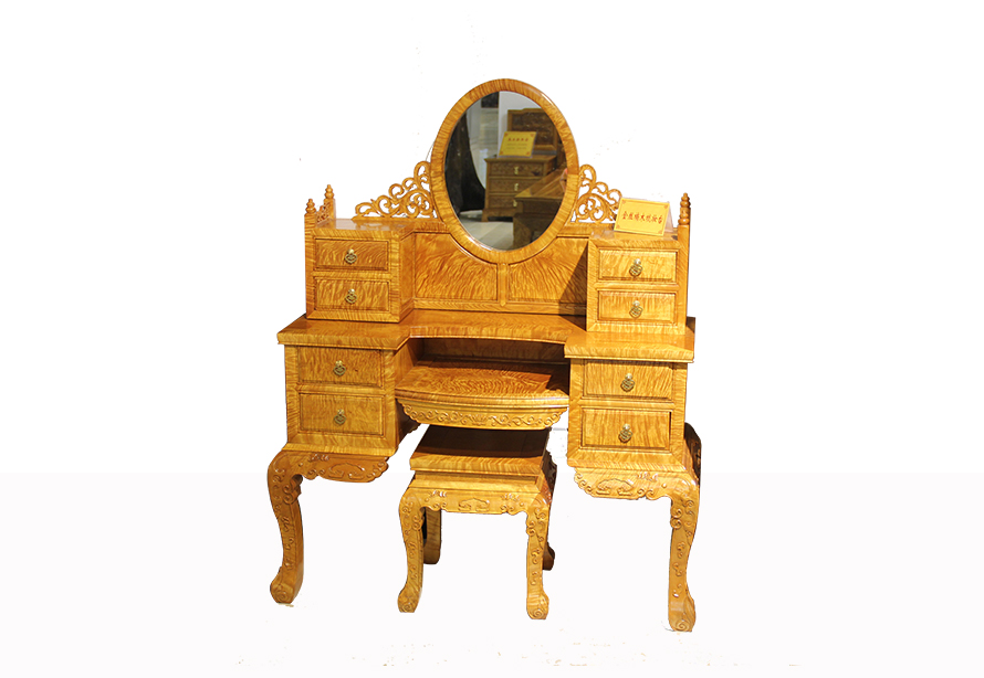 金丝楠木家具